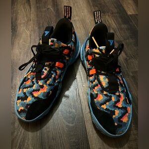 Adidas Trae Young 1 Pixels Basketball Shoe Mens Size 10.5